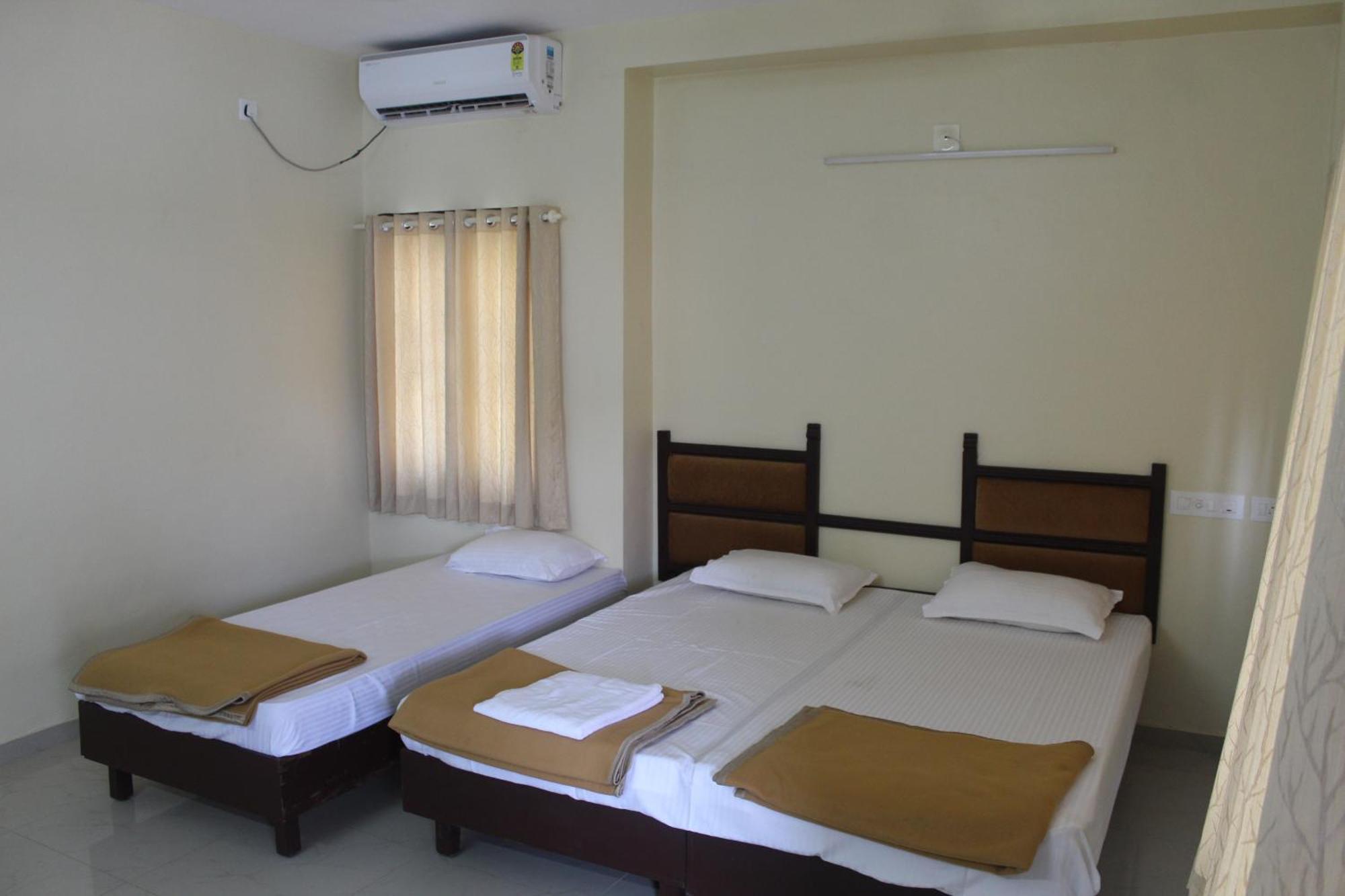 Anna Hotel Thiruvananthapuram Zewnętrze zdjęcie