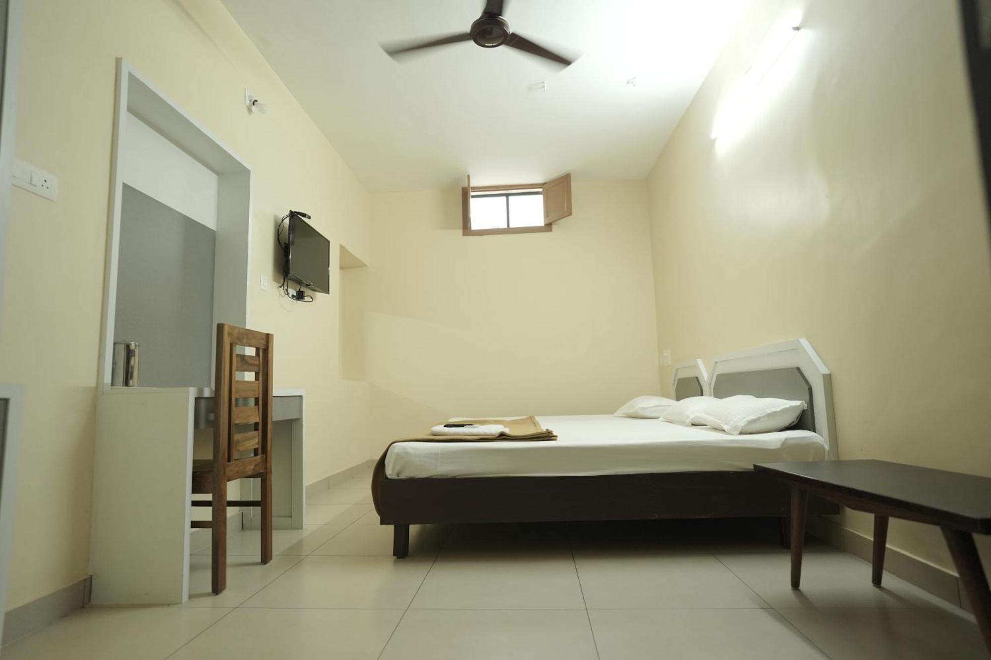Anna Hotel Thiruvananthapuram Zewnętrze zdjęcie