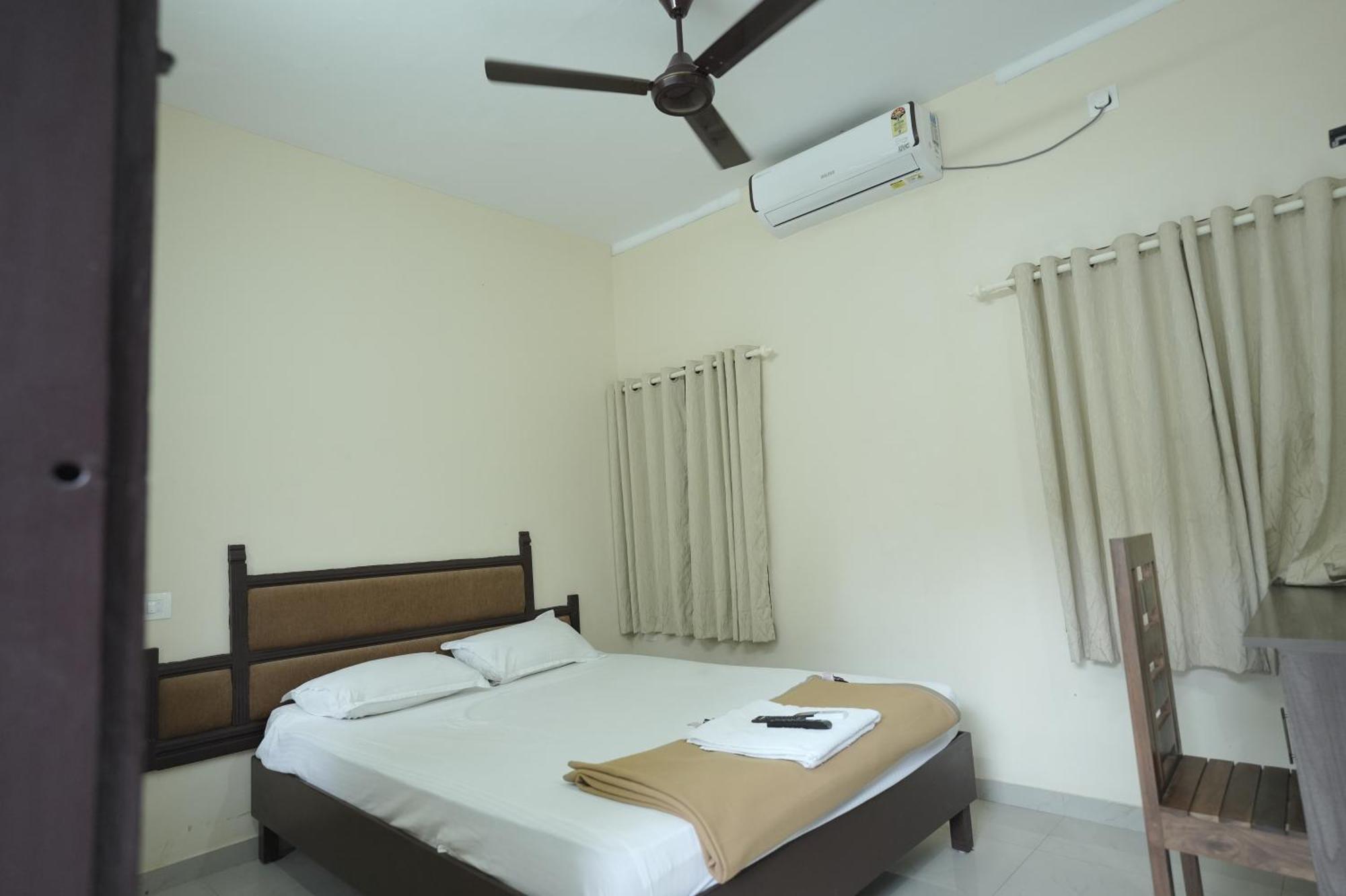 Anna Hotel Thiruvananthapuram Zewnętrze zdjęcie